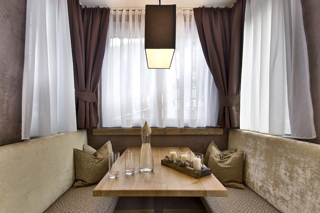 Pete Alpine Boutique Hotel - Klein Und Fein - Private Spa Suiten Und Zimmer Санкт-Антон-ам-Арльберг Номер фото