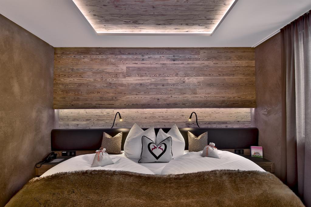 Pete Alpine Boutique Hotel - Klein Und Fein - Private Spa Suiten Und Zimmer Санкт-Антон-ам-Арльберг Екстер'єр фото