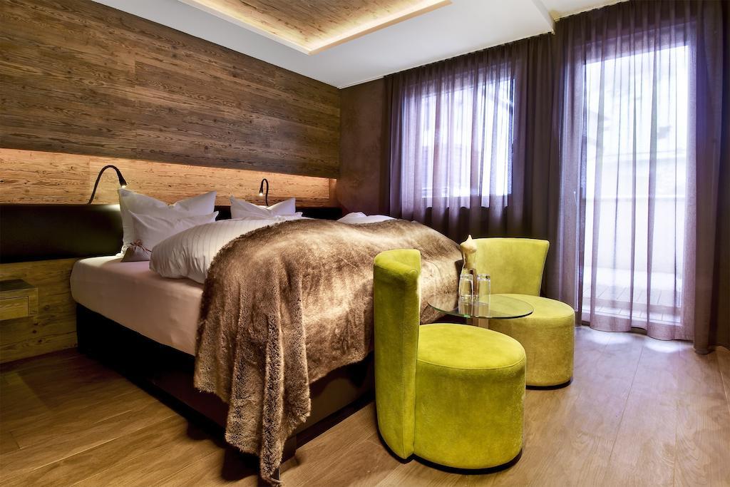 Pete Alpine Boutique Hotel - Klein Und Fein - Private Spa Suiten Und Zimmer Санкт-Антон-ам-Арльберг Номер фото