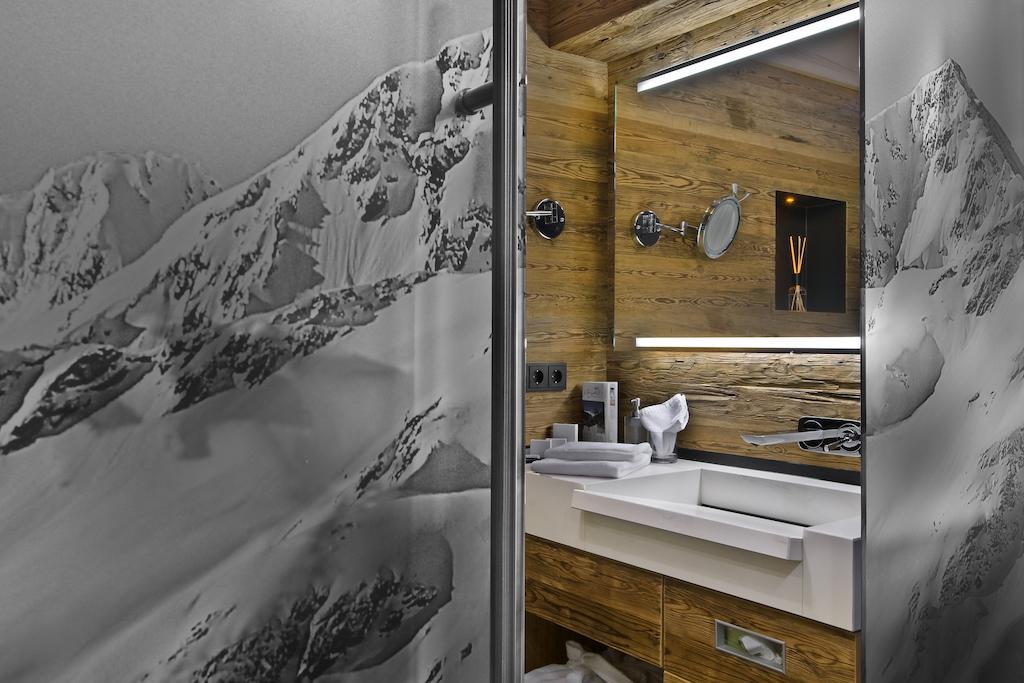 Pete Alpine Boutique Hotel - Klein Und Fein - Private Spa Suiten Und Zimmer Санкт-Антон-ам-Арльберг Номер фото