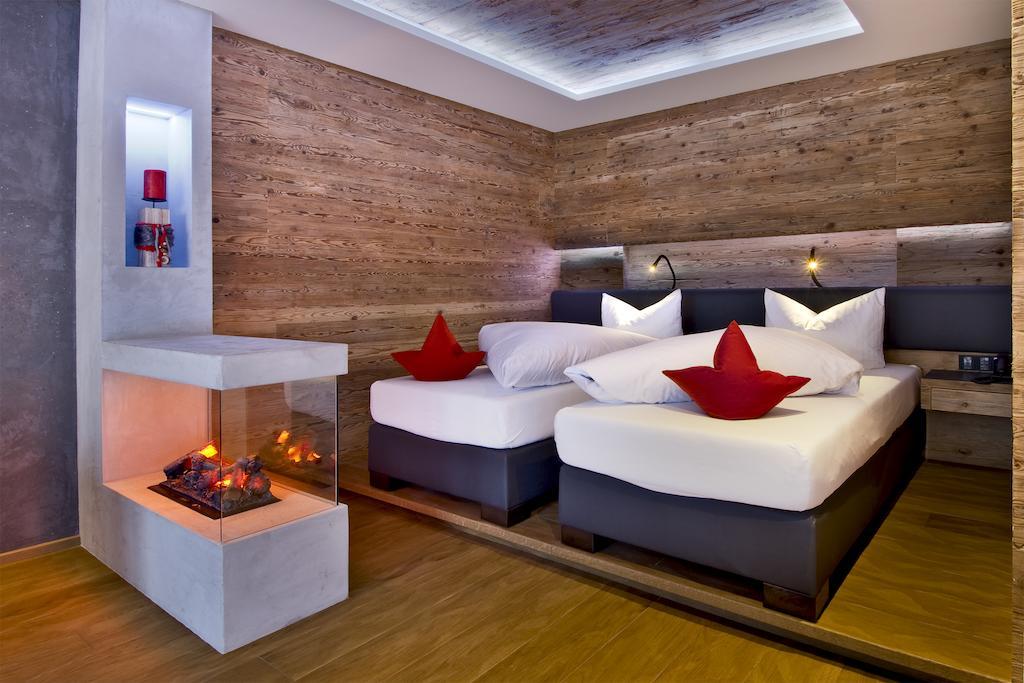 Pete Alpine Boutique Hotel - Klein Und Fein - Private Spa Suiten Und Zimmer Санкт-Антон-ам-Арльберг Номер фото